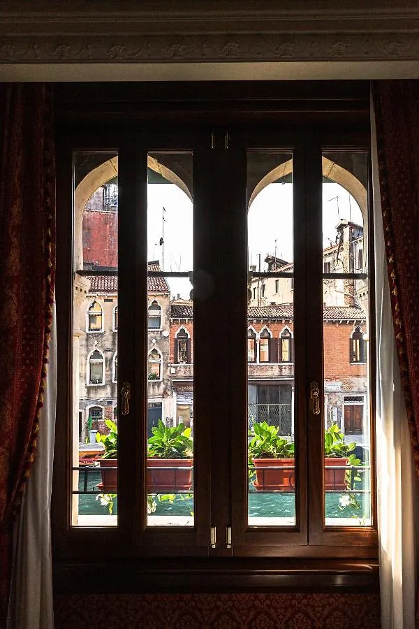 Отель Palazzina Veneziana Италия